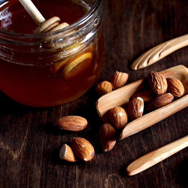HONEY ALMOND MOISTURIZING BODY OIL